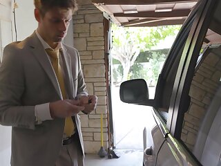 The Animator (Elliot Finn, Michael Del Ray)