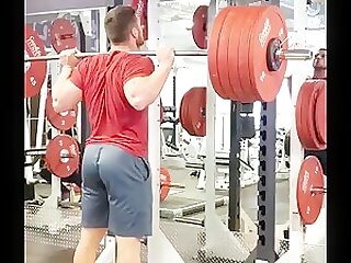 Barbell squats glutes training