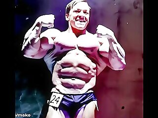 Young Casey Viator posing with AI