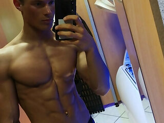 366 Sexy Young Jock Leo Stuke xleox  onlyfans porn