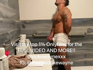 26 Dirty talking big cock muscle hunk Duke Wayne dukewaynexxx Onlyfans porn