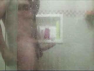 Gente&excl; Meu tio est&aacute; hospedado aqui e olha o que filmei ele fazendo&excl;