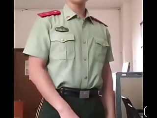 Bạo d&acirc;m anh Cảnh S&aacute;t Trung Quố 1&vert; Xem th&ecirc;m&colon; http&colon;&sol;&sol;bit&period;ly&sol;GetMorexVideos-MrT