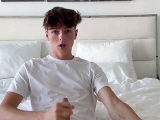 German guy jerks off and cums a lot