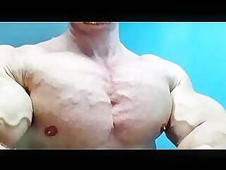 Bigmuscle Daddy PECS