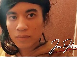 Jon Arteen pees in the toilet thinking of you &lpar;cute twink gay porn for pee fetishists&rpar;