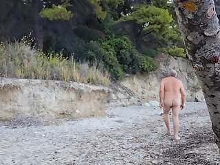 A good blowjob at the dune of Maremma