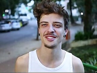 Dando pro dotado do meu bairro&excl;