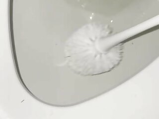 Ugly ftm pig scrubs toilet - ThisVid.com
