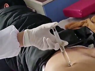 Small injection with glass syringe, large injection - ThisVid.com