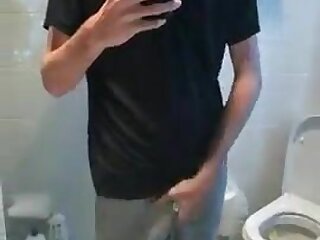 Hung Cam Porn Twink in the bathroom
