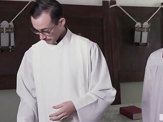 Felix: Altar Training