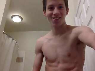 Ultra nice cute fit guy before his bath cam