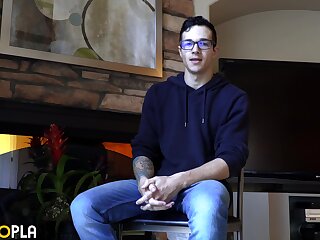 Big Dick Newcomer Jayden Marcos Jerks Off