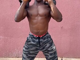 Muscular young black African male trains - ThisVid.com