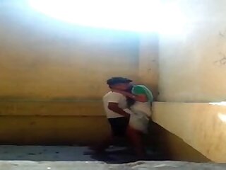 Young desi caught banging some little ho in the street - ThisVid.com